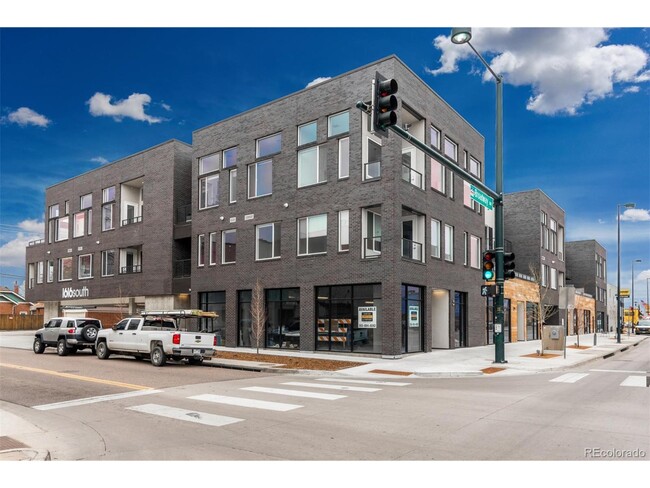 Building Photo - 1616 S Broadway