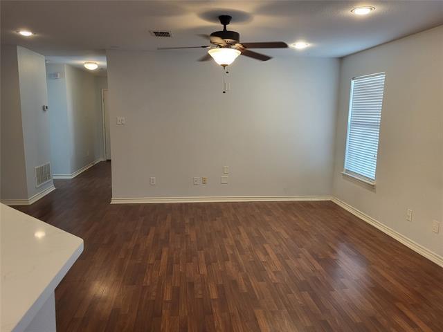 Foto del edificio - 6925 Planters Row Dr