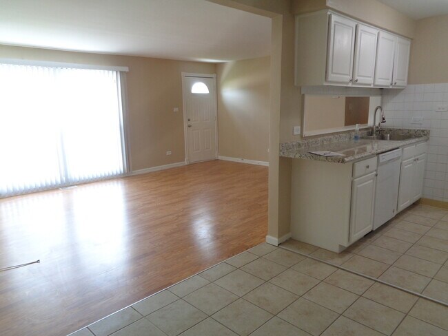 Building Photo - 7968 164th Ct
