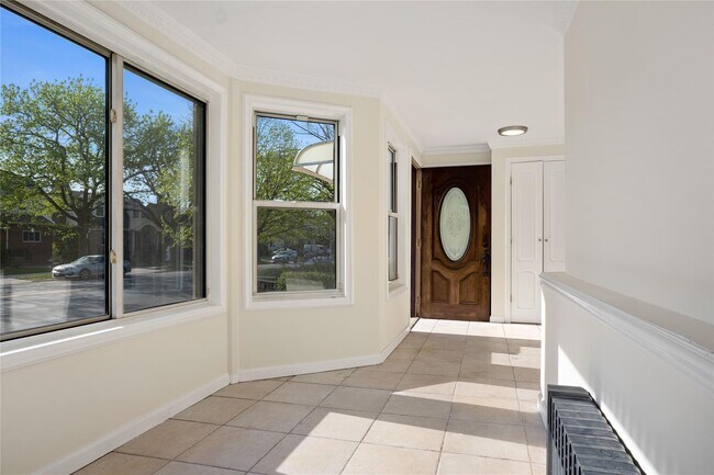 Foto del edificio - 73-33 188th St
