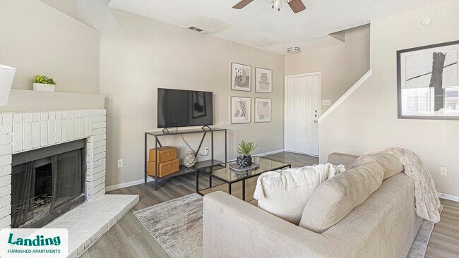 Foto del edificio - 5301 Overton Ridge Blvd