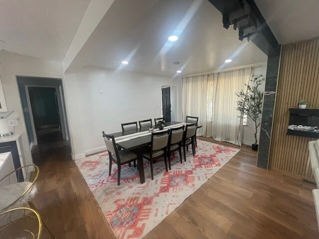 Foto del edificio - Fully Renovated 5 Beds Home in South Park ...