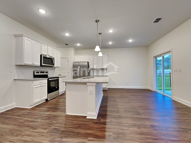 Building Photo - 497 Onate Cir