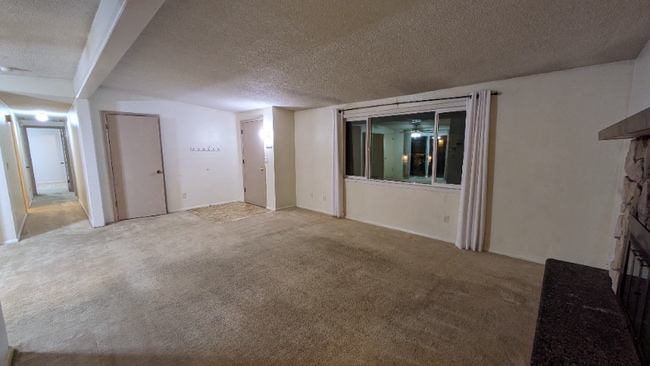 Building Photo - 807 E F St