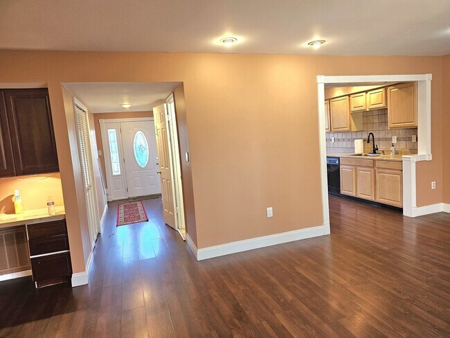 Foto del edificio - 37 Anderson Ct