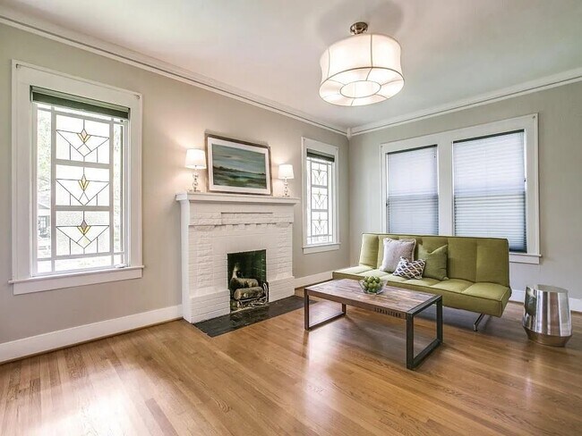 Foto del edificio - 6166 Valencia St