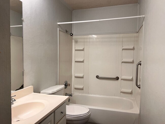 Foto del edificio - 3329-3331 Hawthorn