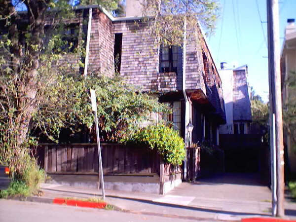 Building Photo - 2342 Hilgard Ave