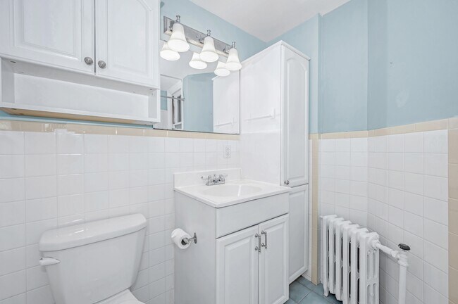 Foto del edificio - 12 E South St