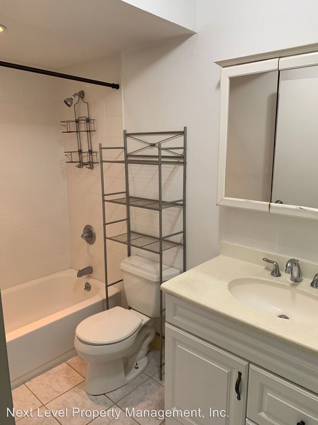 Foto del edificio - 2 br, 1 bath House - 16 Whitegate Rd, Unit B