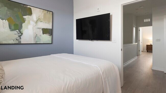 Building Photo - 1030 Browning Rd