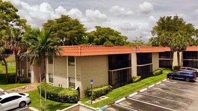 Building Photo - 9712 Hammocks Blvd