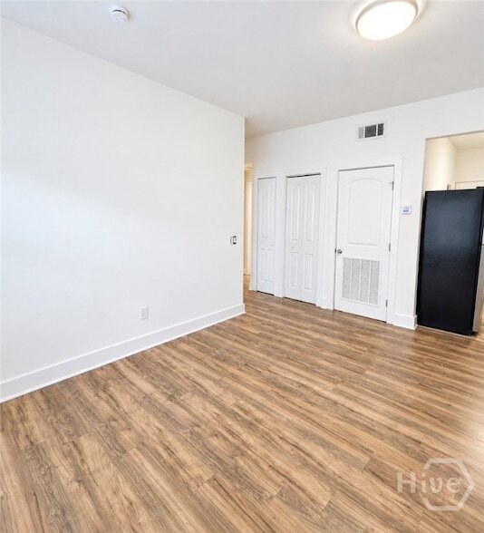 Foto del edificio - 506 E Liberty Ln
