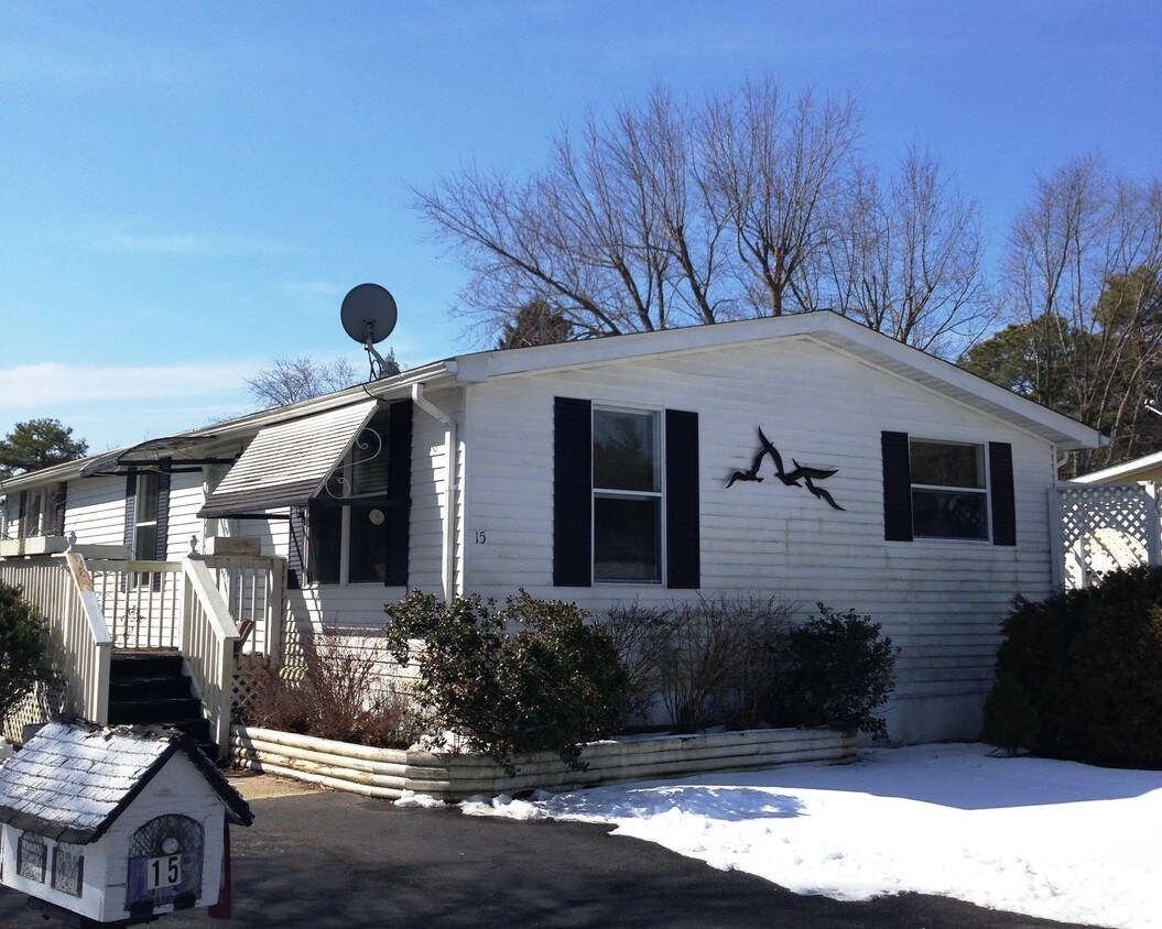 15 Raccoon Ave, Whiting, NJ 08759 House for Rent in Whiting, NJ