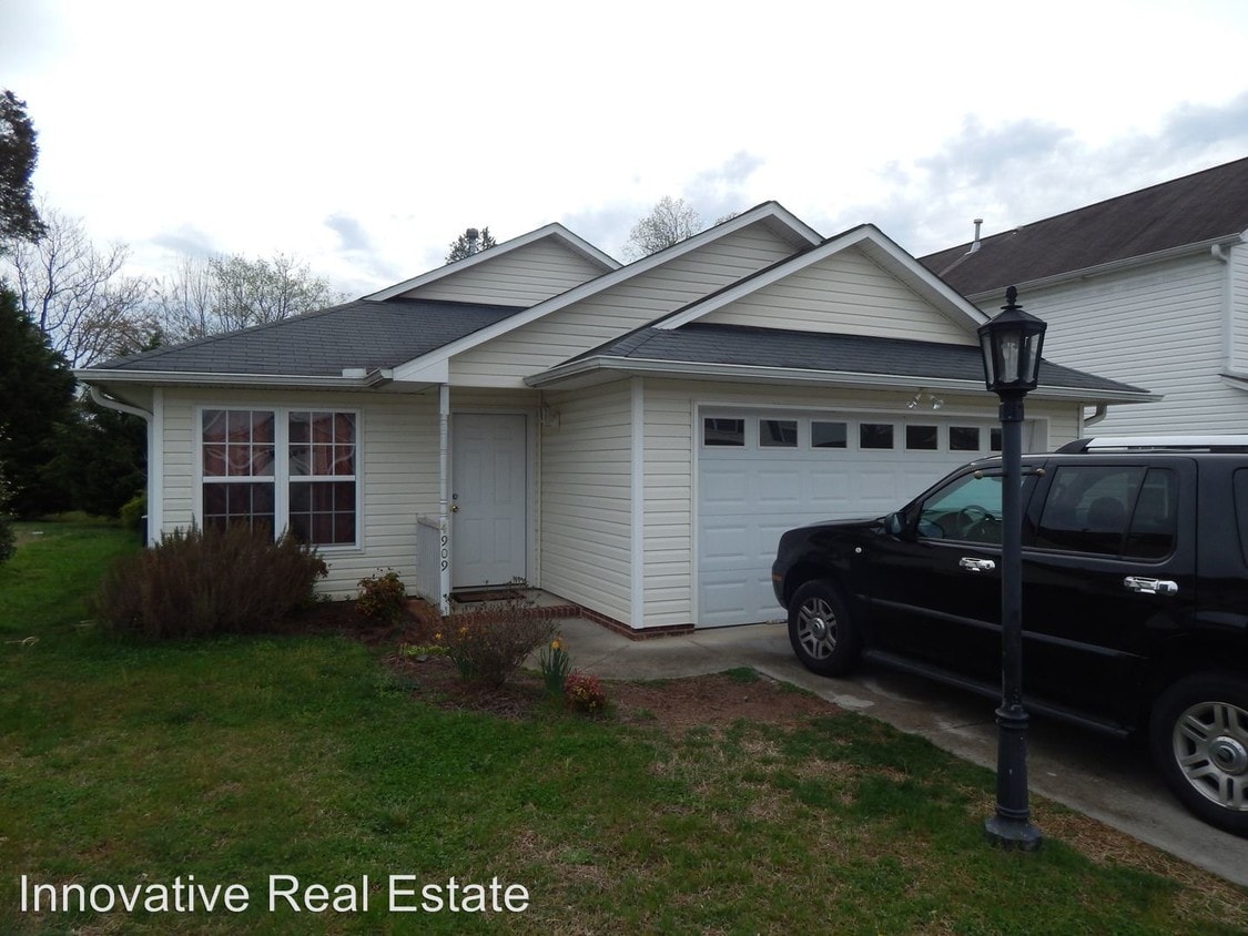 Primary Photo - 4909 Lighthouse Ct