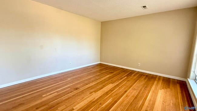 Building Photo - 641 Dawson Terrace NW