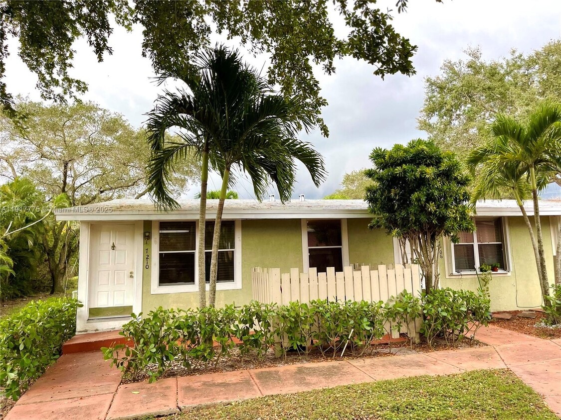 Foto principal - 7210 Southgate Blvd