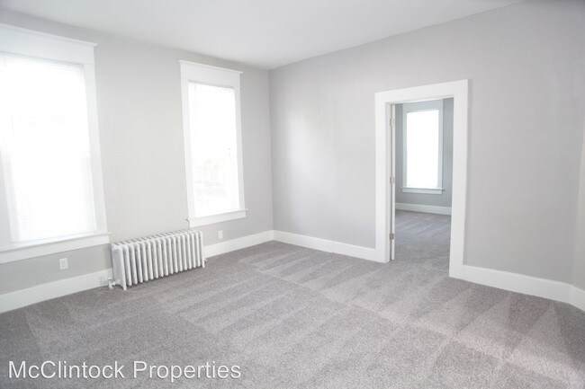 Building Photo - 1335 W 13th St