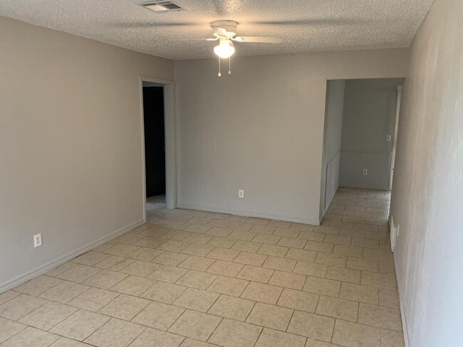 Photo - 2608 SE 45th St House