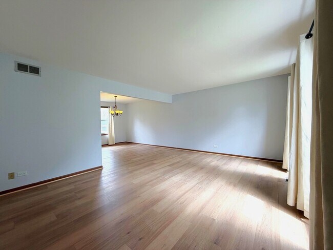 Foto del edificio - 1724 Hall Pl
