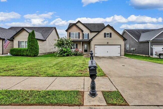Building Photo - Wonderful 2-story home close to Ft. Campbell