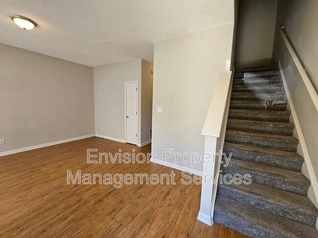 Foto del edificio - 3275 Oakley Pl
