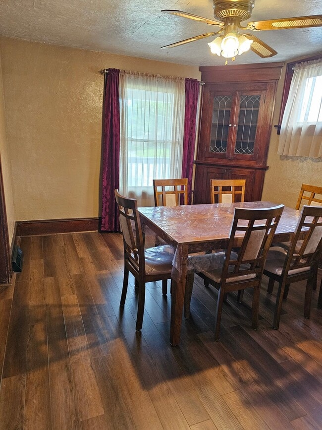 Foto del edificio - 227 Courtland St