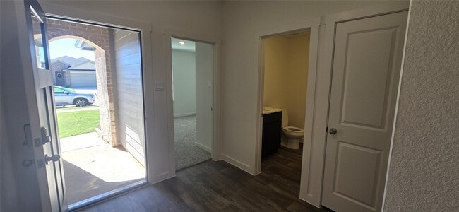 Building Photo - 1706 Stelvio Pass Dr.