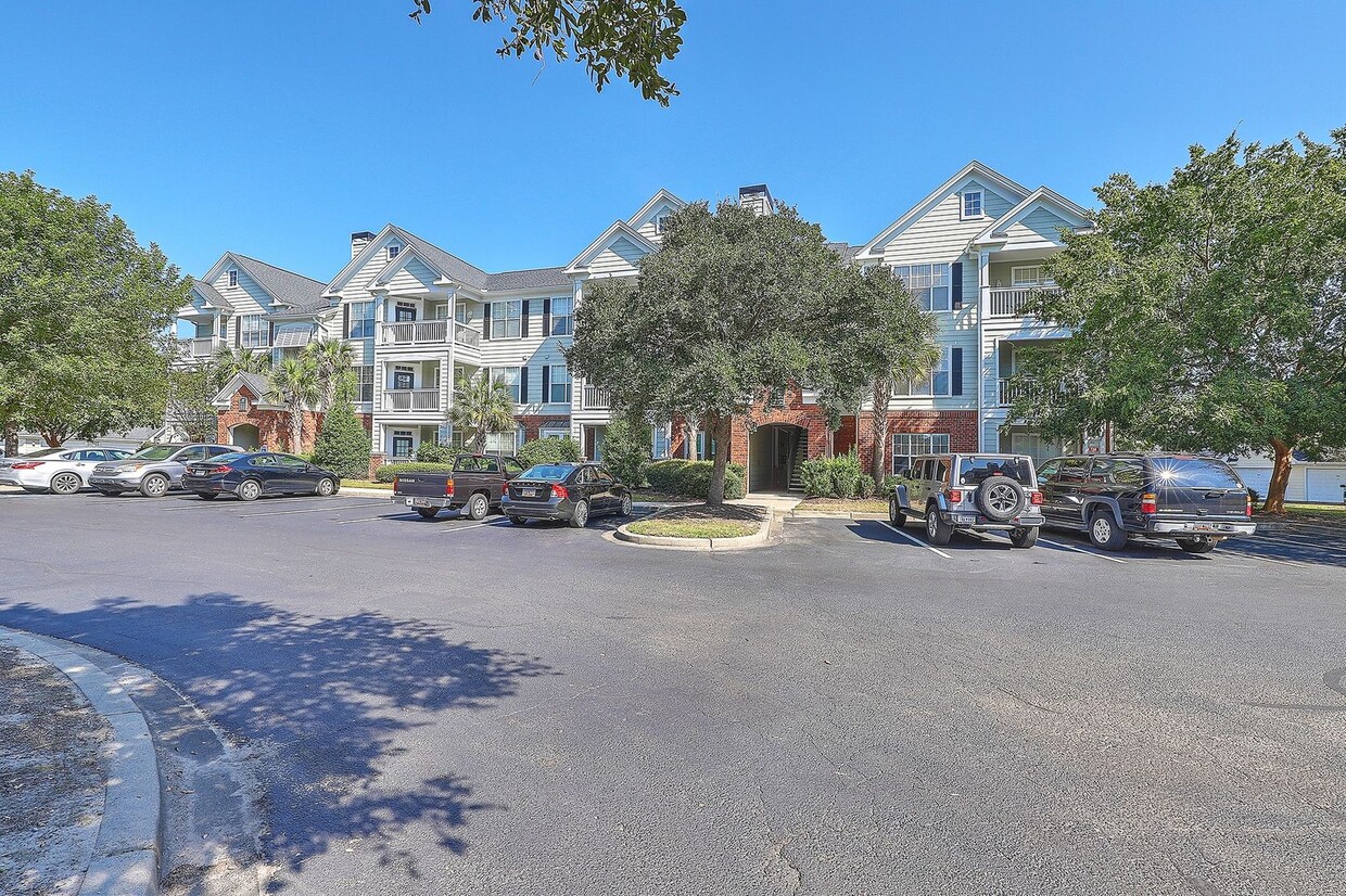 Primary Photo - 1 bedroom unit in the Concord West of the ...