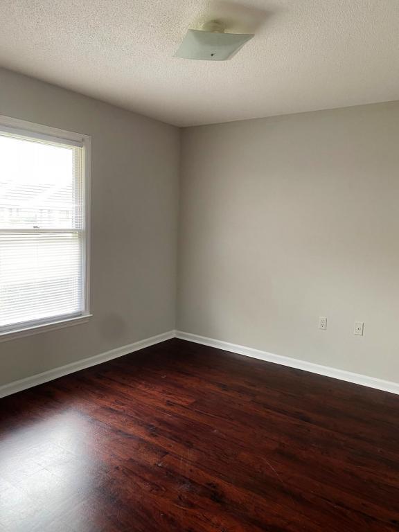 Building Photo - 140 Lanier Dr