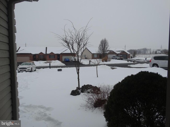 Building Photo - 11400 Nicole Dr