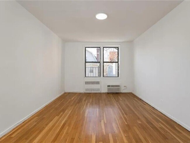 Foto del edificio - 488 Ocean Pkwy
