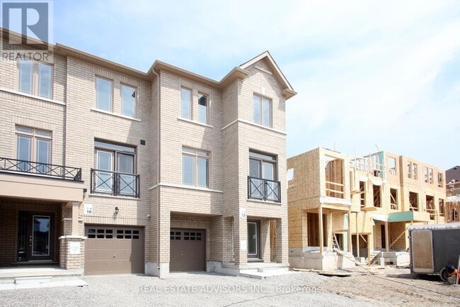 Building Photo - 12 ELGIN Ct