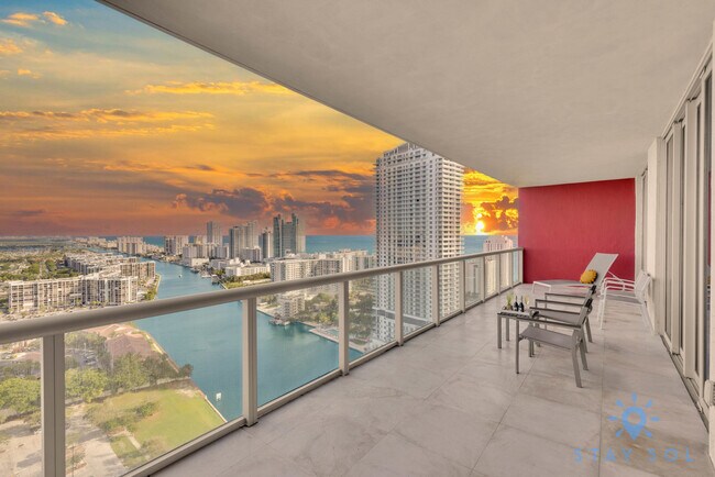 Foto del edificio - 2602 E Hallandale Beach Blvd