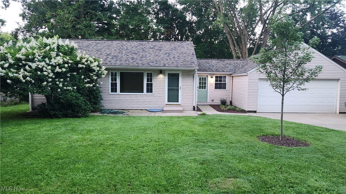 93 Wilbur Dr, Munroe Falls, OH 44262 House Rental in Munroe Falls, OH