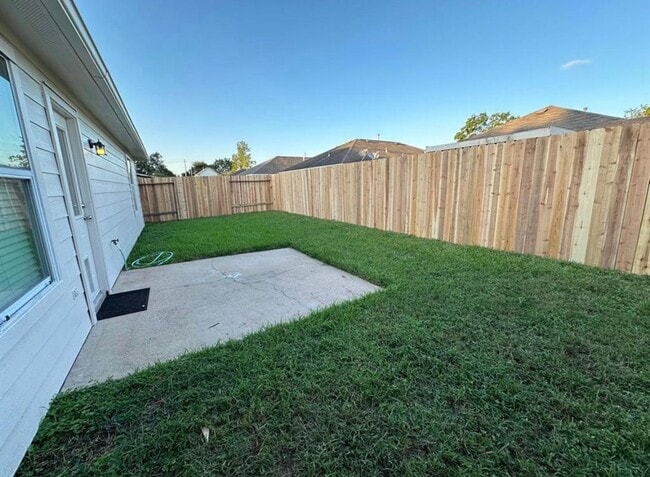 Building Photo - 12923 Abide Dr