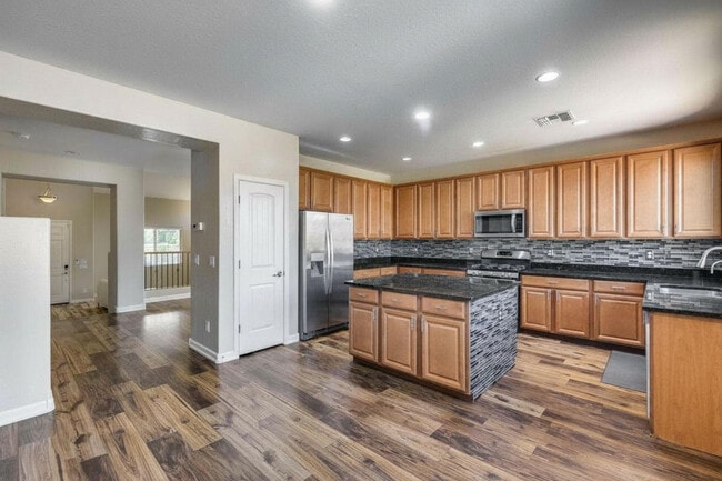 Foto del edificio - 5826 W Plum Rd