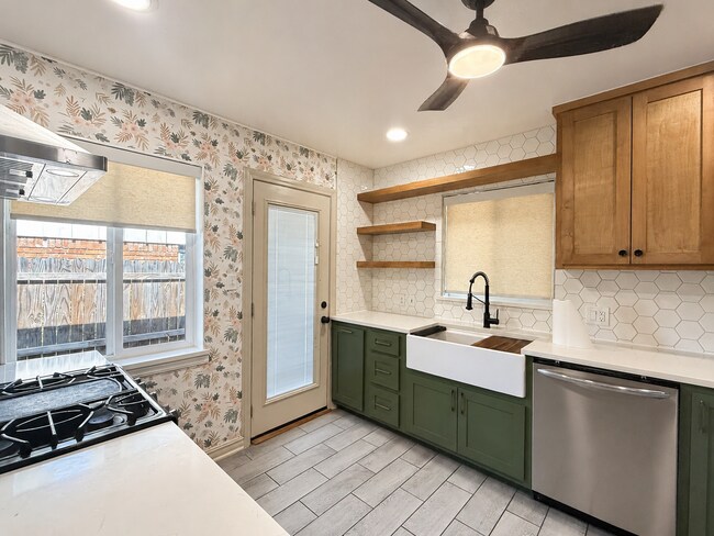 Foto del edificio - Charming 2 Bed 1 Bath