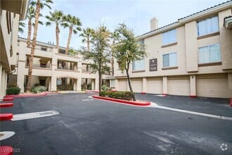 Building Photo - 7135 S Durango Dr
