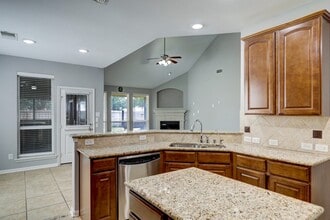 Building Photo - 6631 Larocke Trail