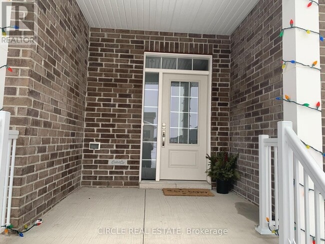 Building Photo - 1632 Tenley Dr