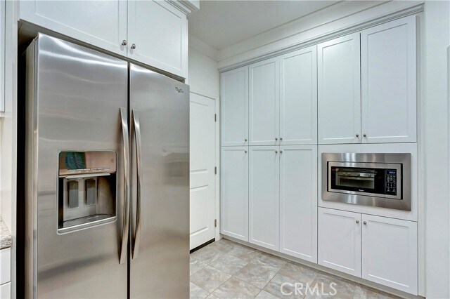 Building Photo - 70 Kempton