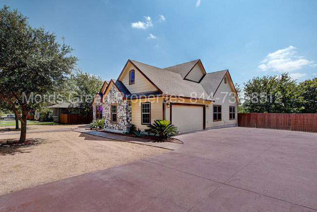 Building Photo - 50802 Indian Creek Dr