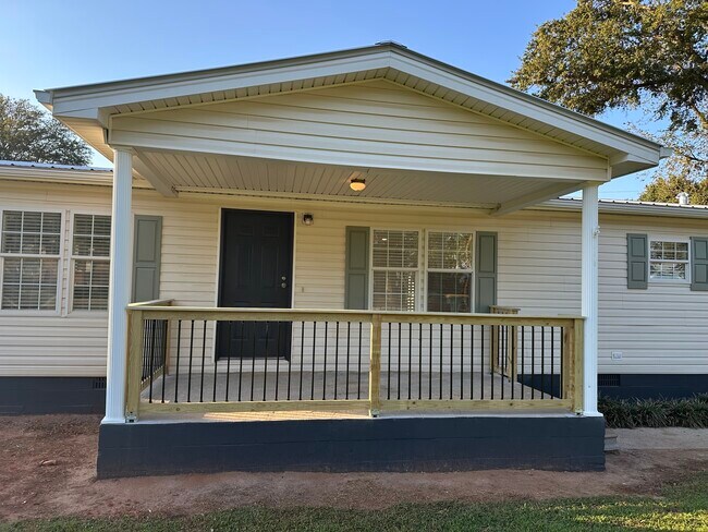 Foto del edificio - 38 Shuford St