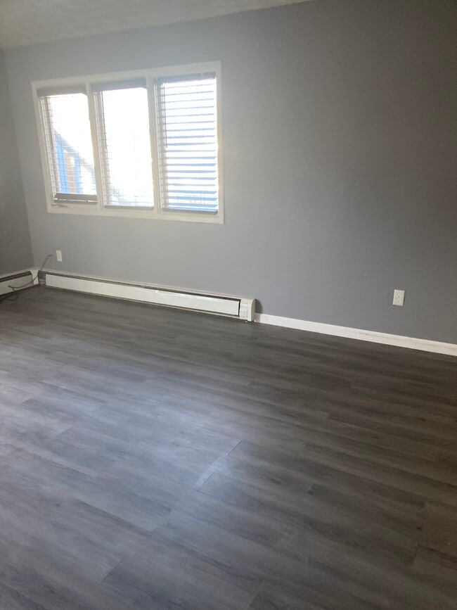 Photo - Peck Ave Apartment