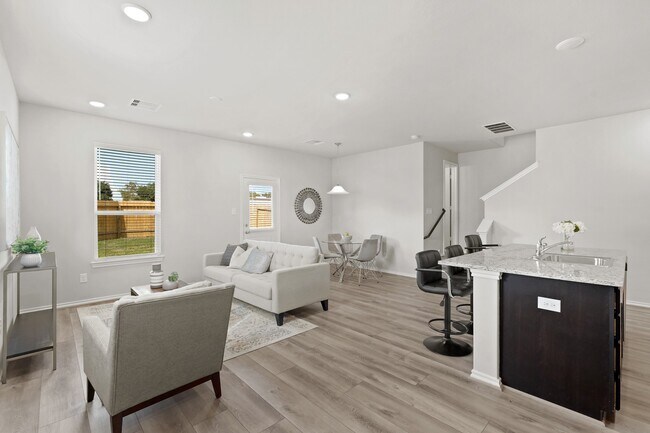 Building Photo - 1402 Acorn Mdw St