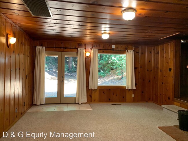 Building Photo - 3 br, 1.5 bath House - 125 Nob Ave.