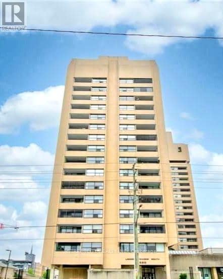 Building Photo - 380-1380 King St