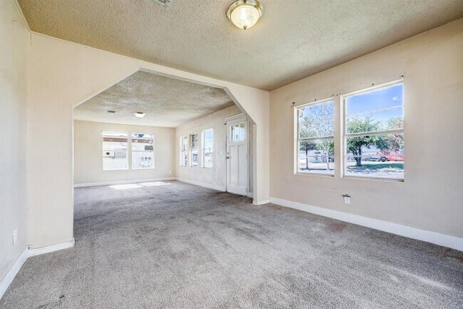 Foto del edificio - 9029 Cullen Blvd