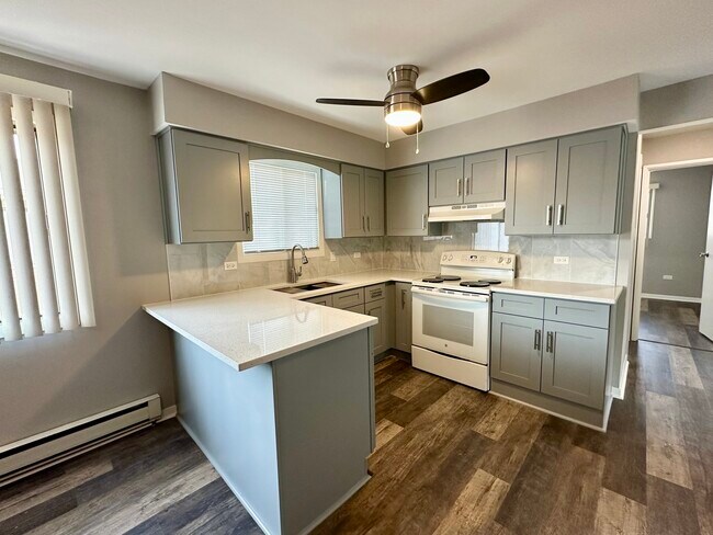 Foto del edificio - 6334 W 65th St